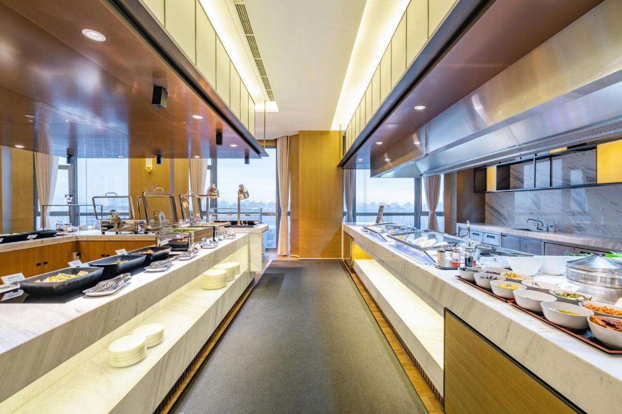 Holiday Inn Shanghai Huaxia By Ihg - Overlooking City Scenery At Sky View Restaurant Exteriér fotografie