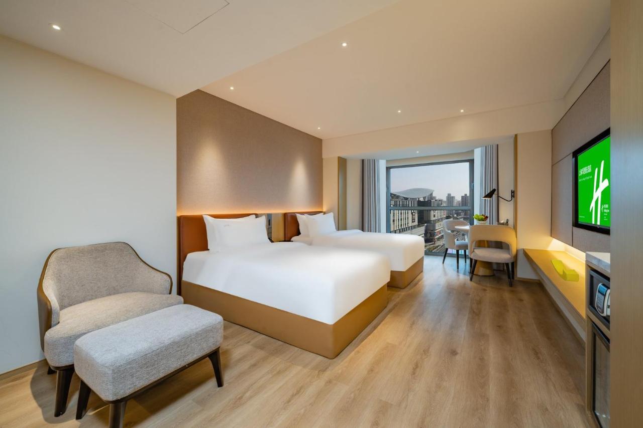 Holiday Inn Shanghai Huaxia By Ihg - Overlooking City Scenery At Sky View Restaurant Exteriér fotografie
