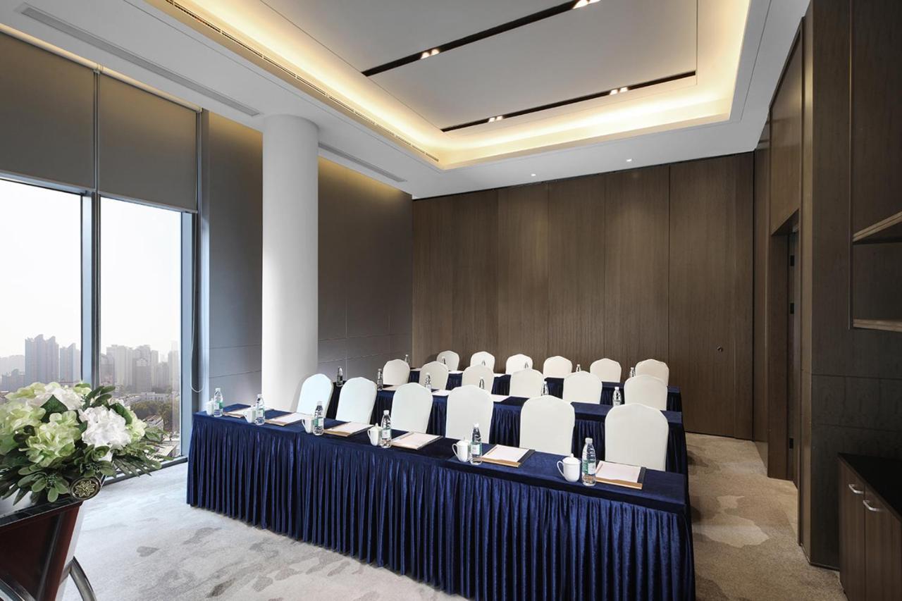 Holiday Inn Shanghai Huaxia By Ihg - Overlooking City Scenery At Sky View Restaurant Exteriér fotografie