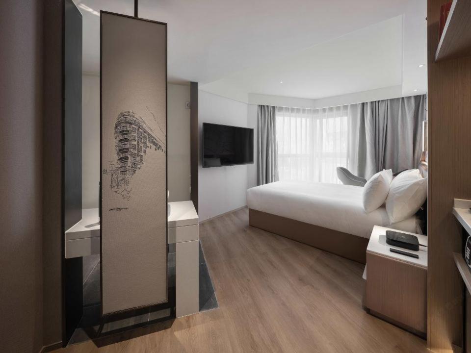 Holiday Inn Shanghai Huaxia By Ihg - Overlooking City Scenery At Sky View Restaurant Exteriér fotografie